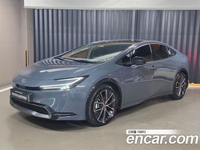 Prius 2.0 XLE AWD