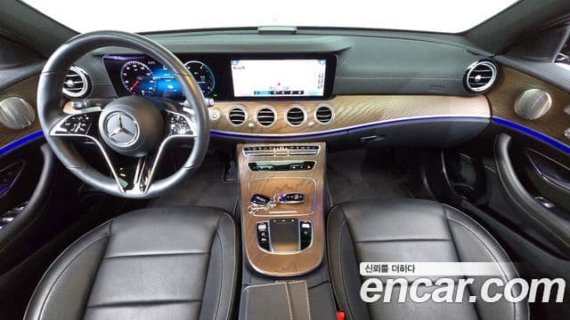 Clasa E E300e 4MATIC Exclusive