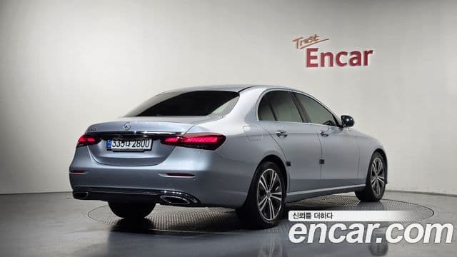Clasa E E250 Avantgarde