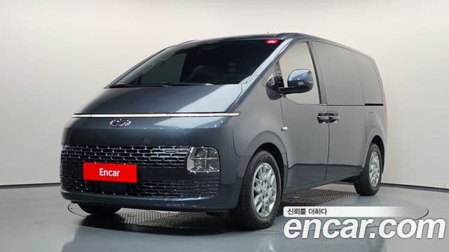 Staria L3.5 Cargo 3 locuri