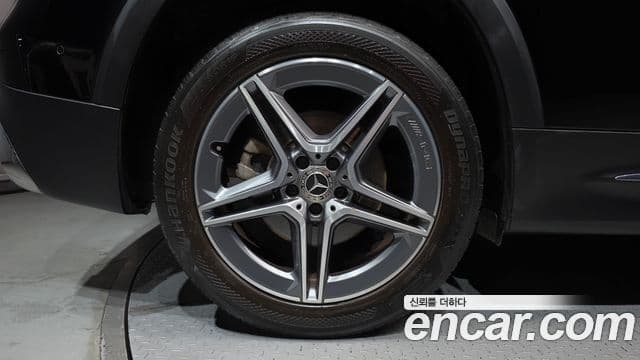 GLB- GLB250 4MATIC