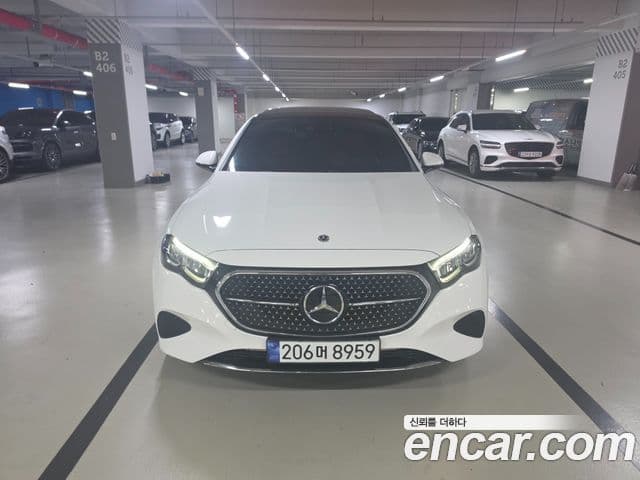 Clasa E E200 Avantgarde