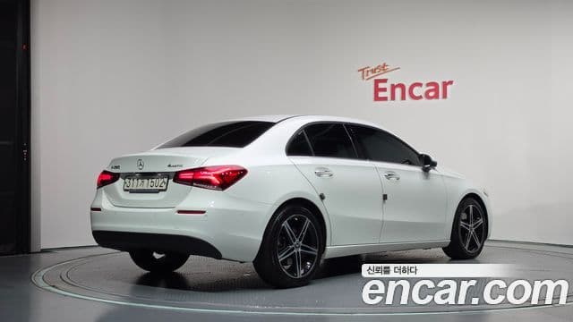 Clasa A A250 4MATIC Sedan