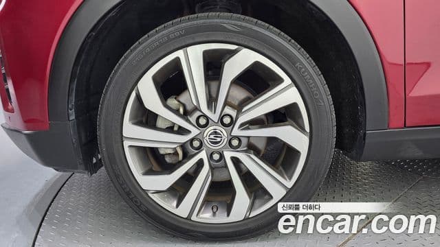 Very New Tivoli Benzină 1.5 2WD