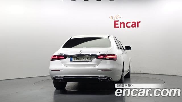Clasa E E350 4MATIC Avantgarde