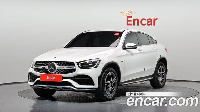 Clasa GLC GLC300e 4MATIC Coupé
