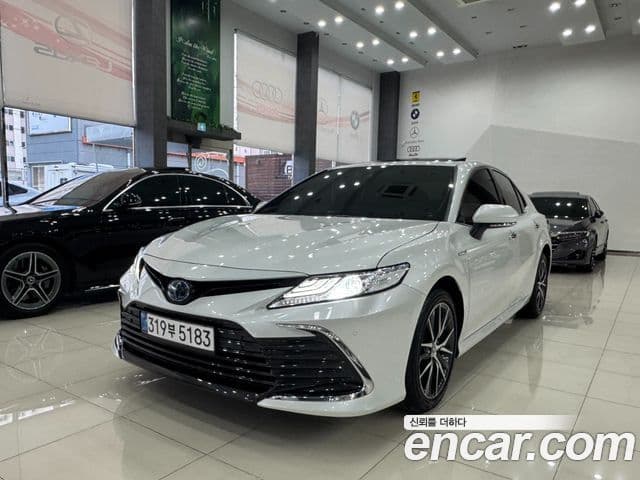2.5 XLE Hybrid