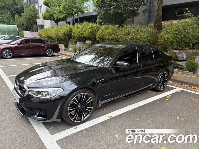 M5 M5 Sedan