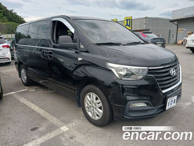 Grand Starex Van 5 locuri