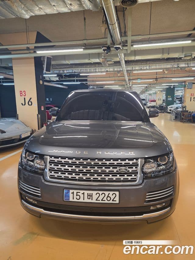Range Rover 4.4 SDV8 AB Motorină