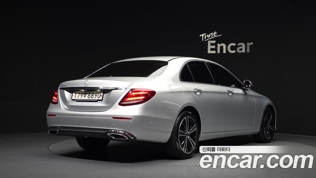 Clasa E E220d Avantgarde