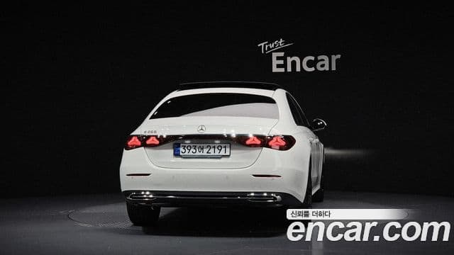 Clasa E E200 Avantgarde