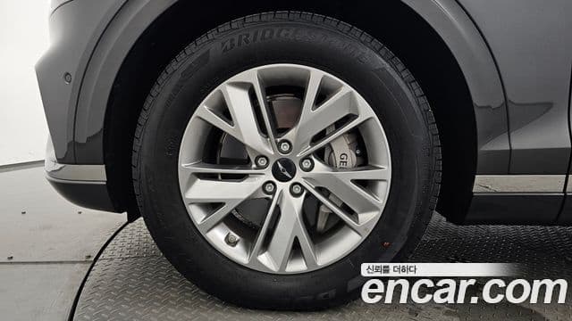 GV70 2.5T Benzină 2WD