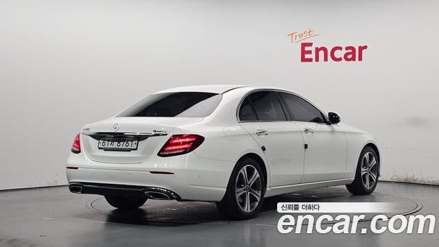 Clasa E E300 Avantgarde