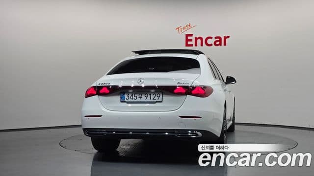Clasa E E220d 4MATIC Exclusive