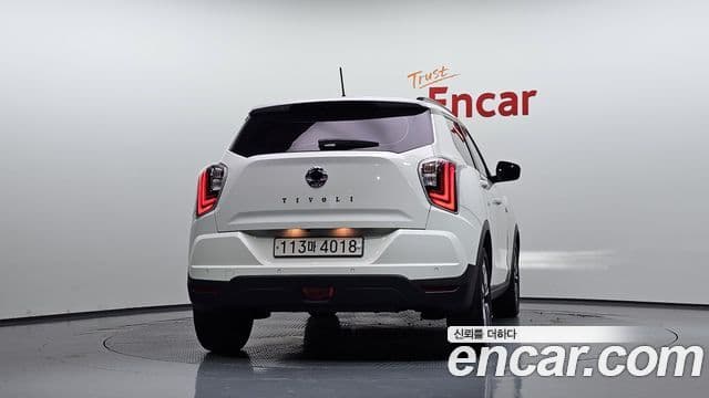 Very New Tivoli Benzină 1.5 2WD