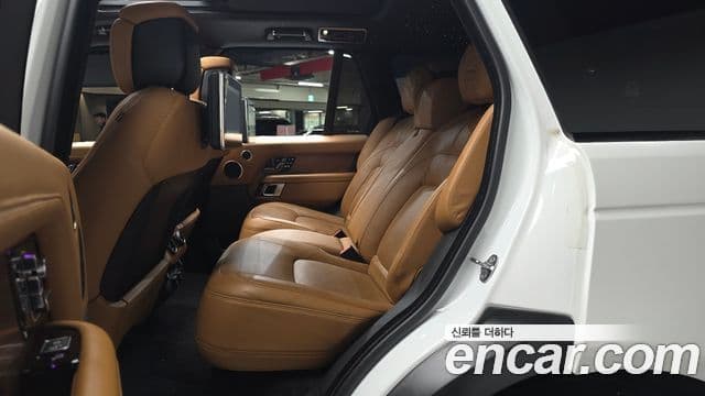 Range Rover 4.4 SDV8 AB Motorină