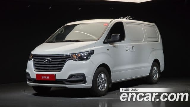 Grand Starex Van 3 locuri