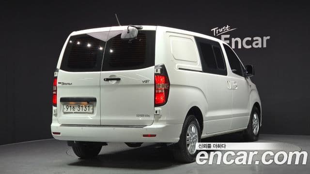 Grand Starex Van 5 locuri