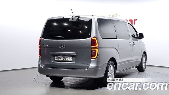 Grand Starex Van 5 locuri