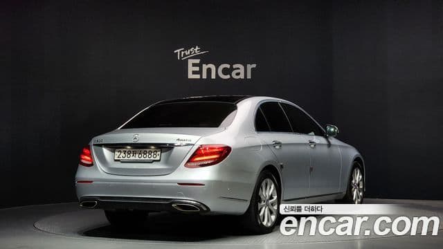 Clasa E E300 Exclusive