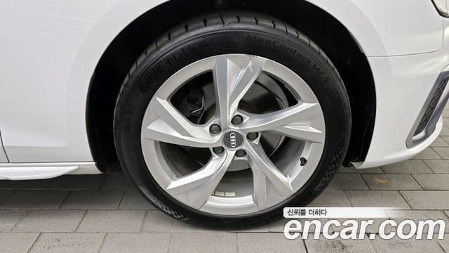 A4 40 TFSI Premium