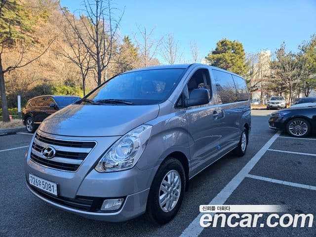 Grand Starex 12 locuri Wagon