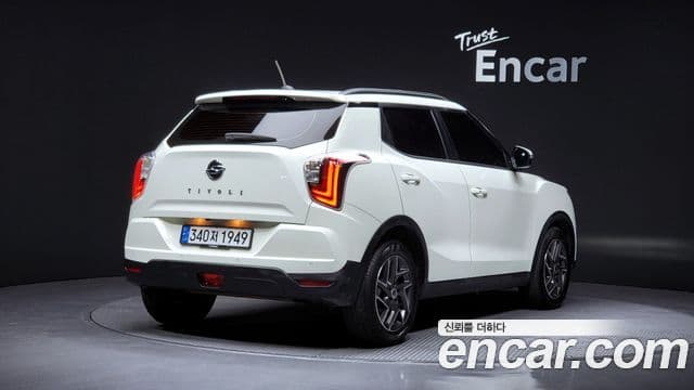 Very New Tivoli Benzină 1.5 2WD