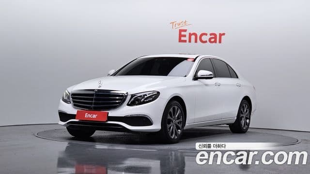 Clasa E E300 4MATIC Exclusive