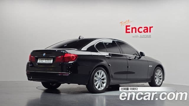 Seria 5 528i xDrive Luxury Plus