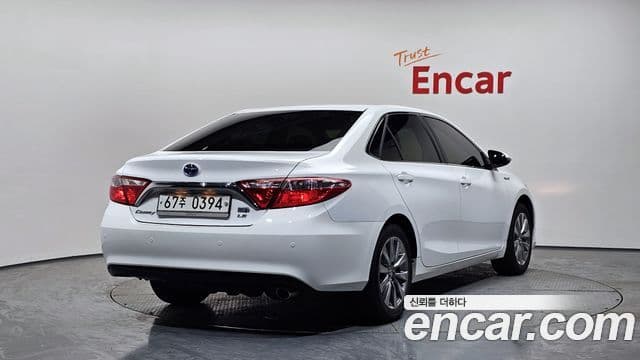 Camry Hybrid LE