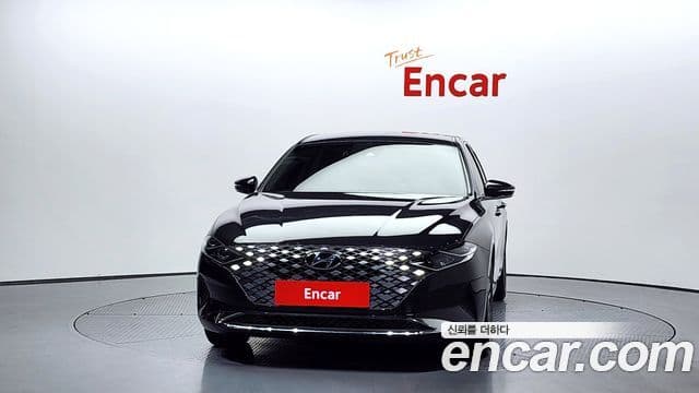 Grandeur 3.0 LPi (Rent-a-car)