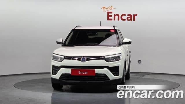 Very New Tivoli Benzină 1.5 2WD