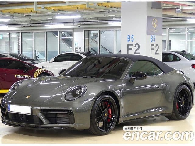 911 (992) Carrera 4 GTS Cabriolet