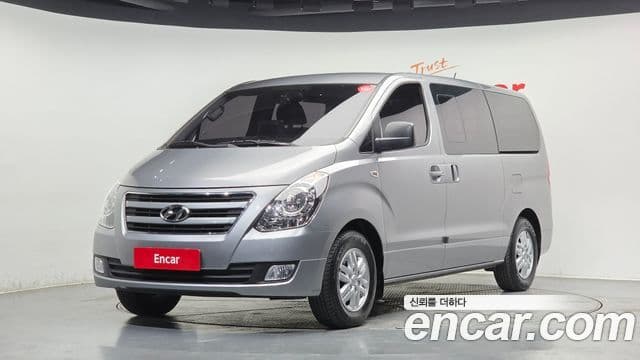 Grand Starex 5 locuri Van