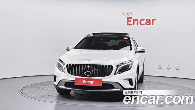 GLA- GLA200 d 4MATIC