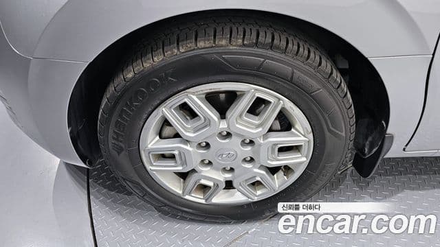 Staria L3.5 Cargo 5 locuri