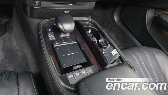 LS500 5 3.5 Luxury AWD