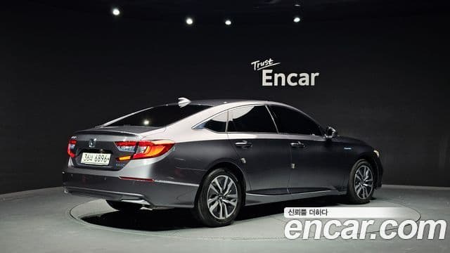 Accord 2.0 Hybrid Touring