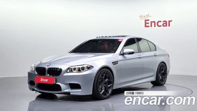 M5 M5 Sedan