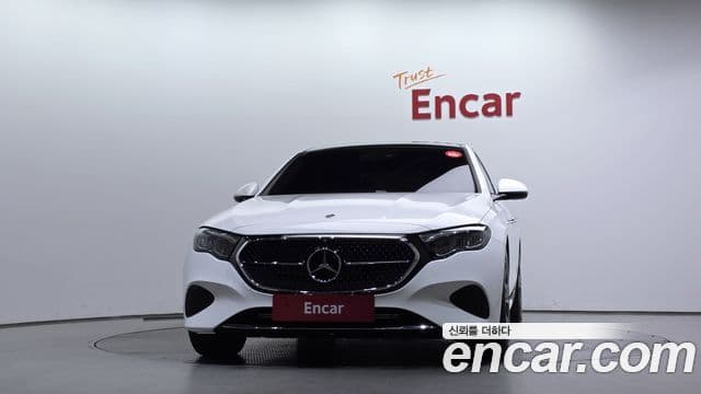 Clasa E E200 Avantgarde