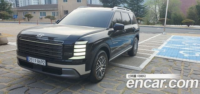 (LX3) Benzină 2.5T 2WD 7 locuri