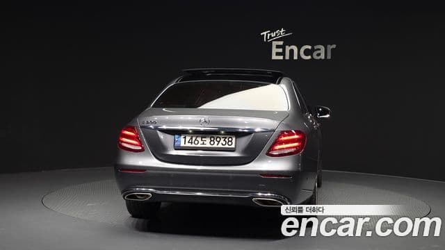 Clasa E E300 Exclusive