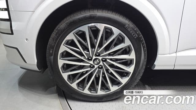 (LX3) Benzină 2.5T 4WD 7 locuri