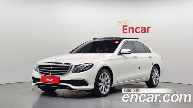 Clasa E E300 4MATIC Exclusive