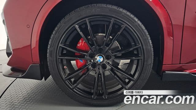 iX2 eDrive 20 M Sport
