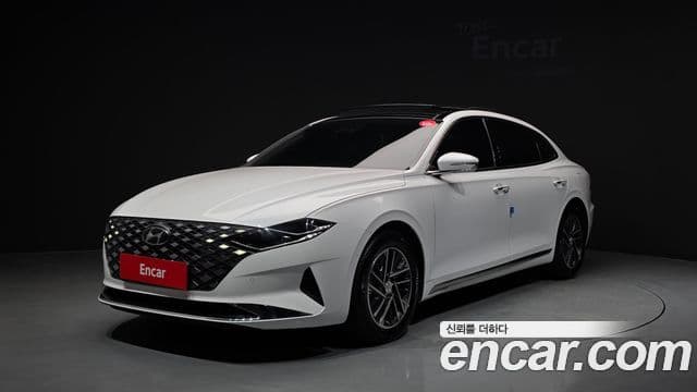Grandeur 3.0 LPi (Rent-a-car)
