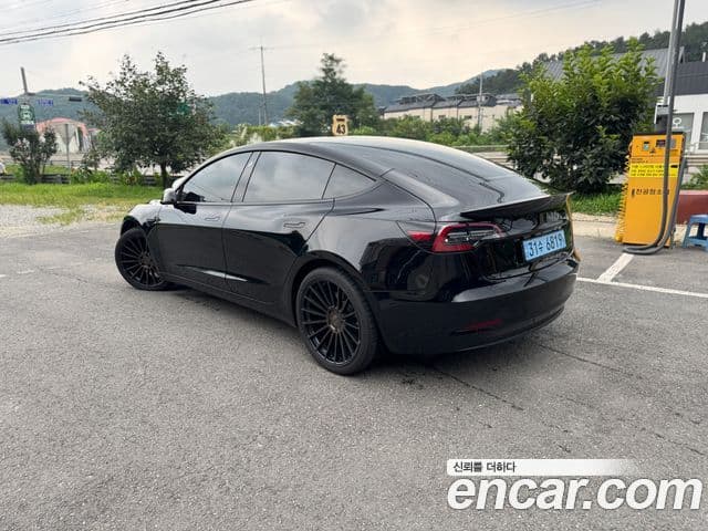 3 Long Range AWD