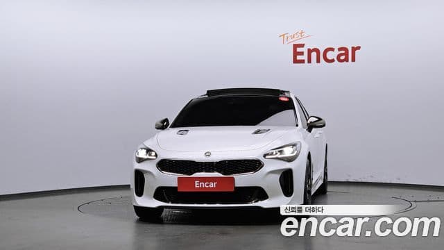 Stinger 2.0 Turbo AWD