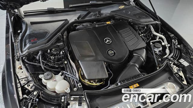 Clasa E E200 Avantgarde